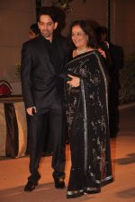 Poonam Sinha, Luv Sinha at the Honey Bhagnani wedding reception on 28th Feb 2012 (148).JPG